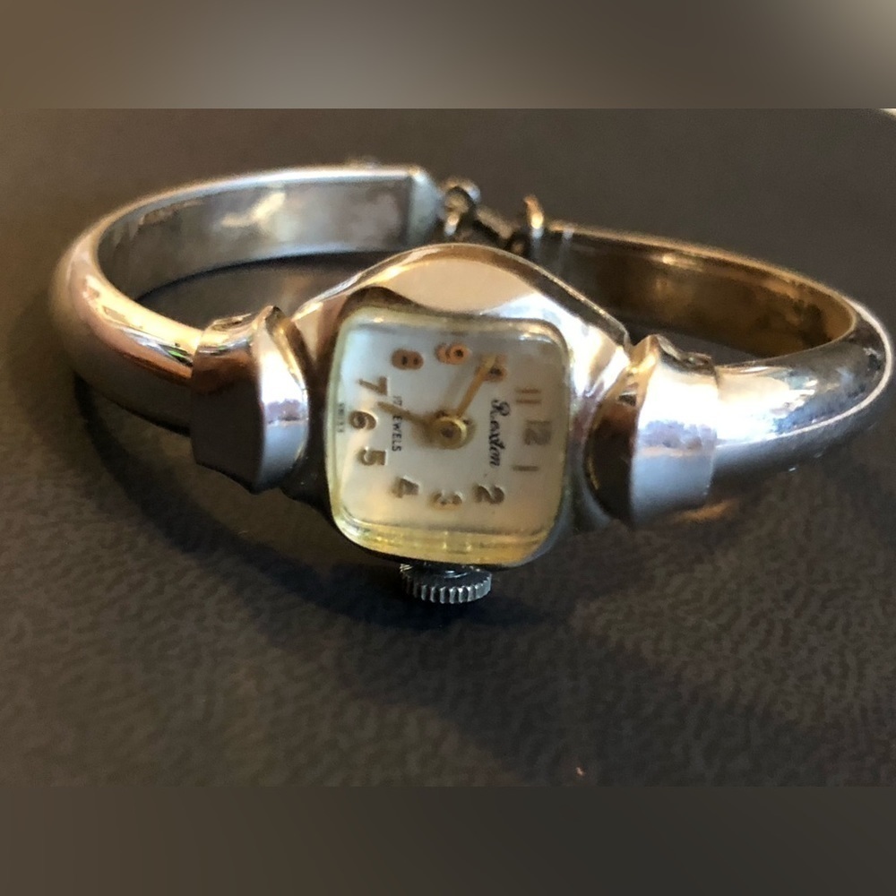 Vintage Silver-tone Rexton 17 Jewels Watch